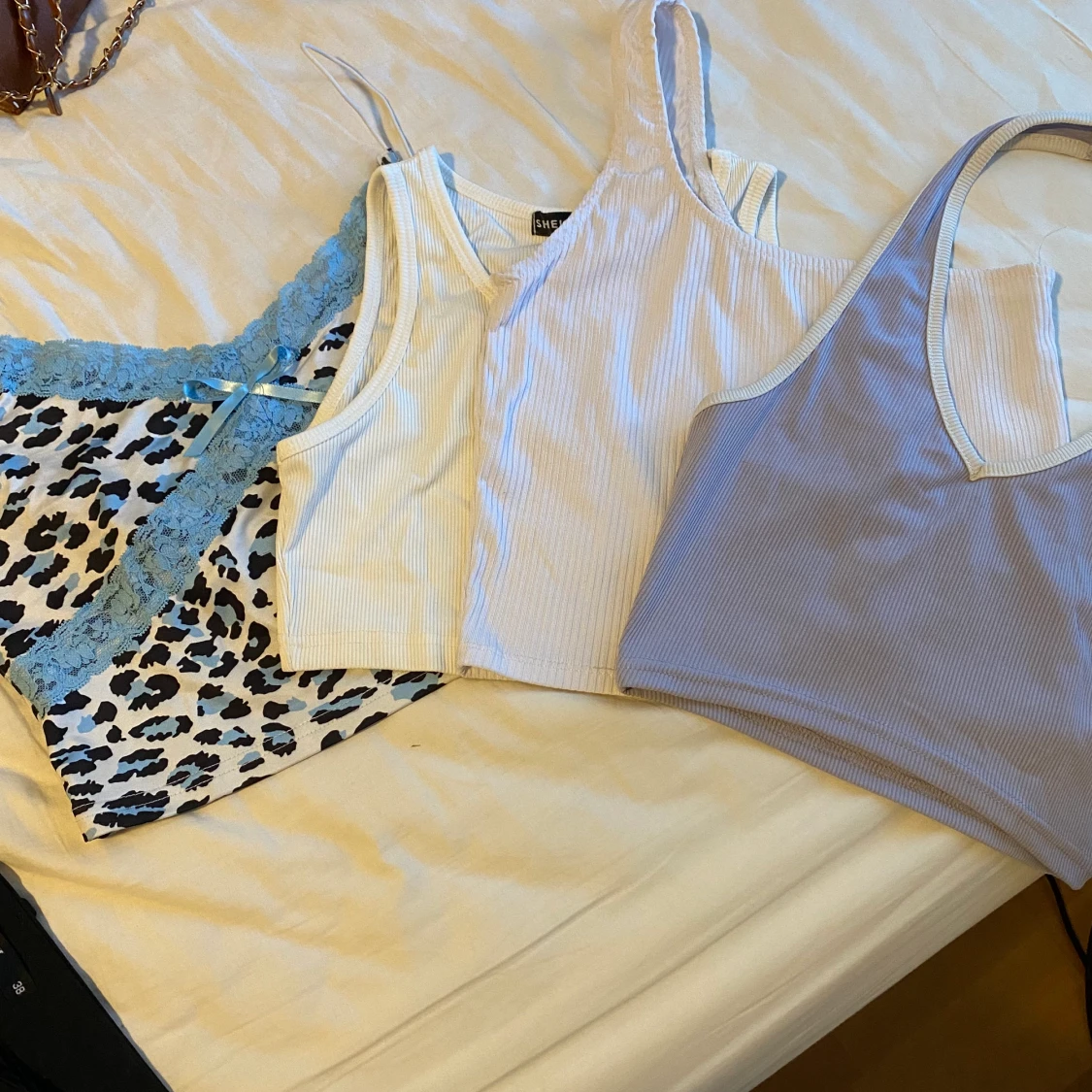 4 olika toppar! - 90