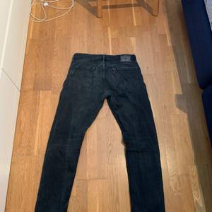Levis jeans Strl W34 L32 Pris 200 kr + frakt 