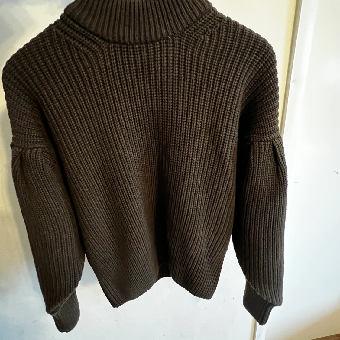 En varm halströja  - 90