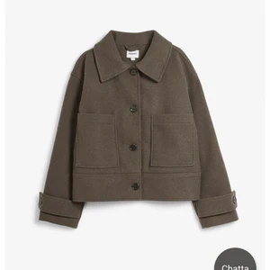 KAPPAHL JACKA  - Säljer den utsålda Kappahl jackan då jag köpte en annan liknande istället 🥰 Aldrig använd. Storlek S. Budgivning om många intresserade💕köparen står för frakten! 