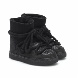 Inuikii skor - Säljer dessa super fina inuikii skor med paljetter💓 super fina och sååå sköna nu i vinter💓använda endast en säsong💓 nypris 2699kr💓