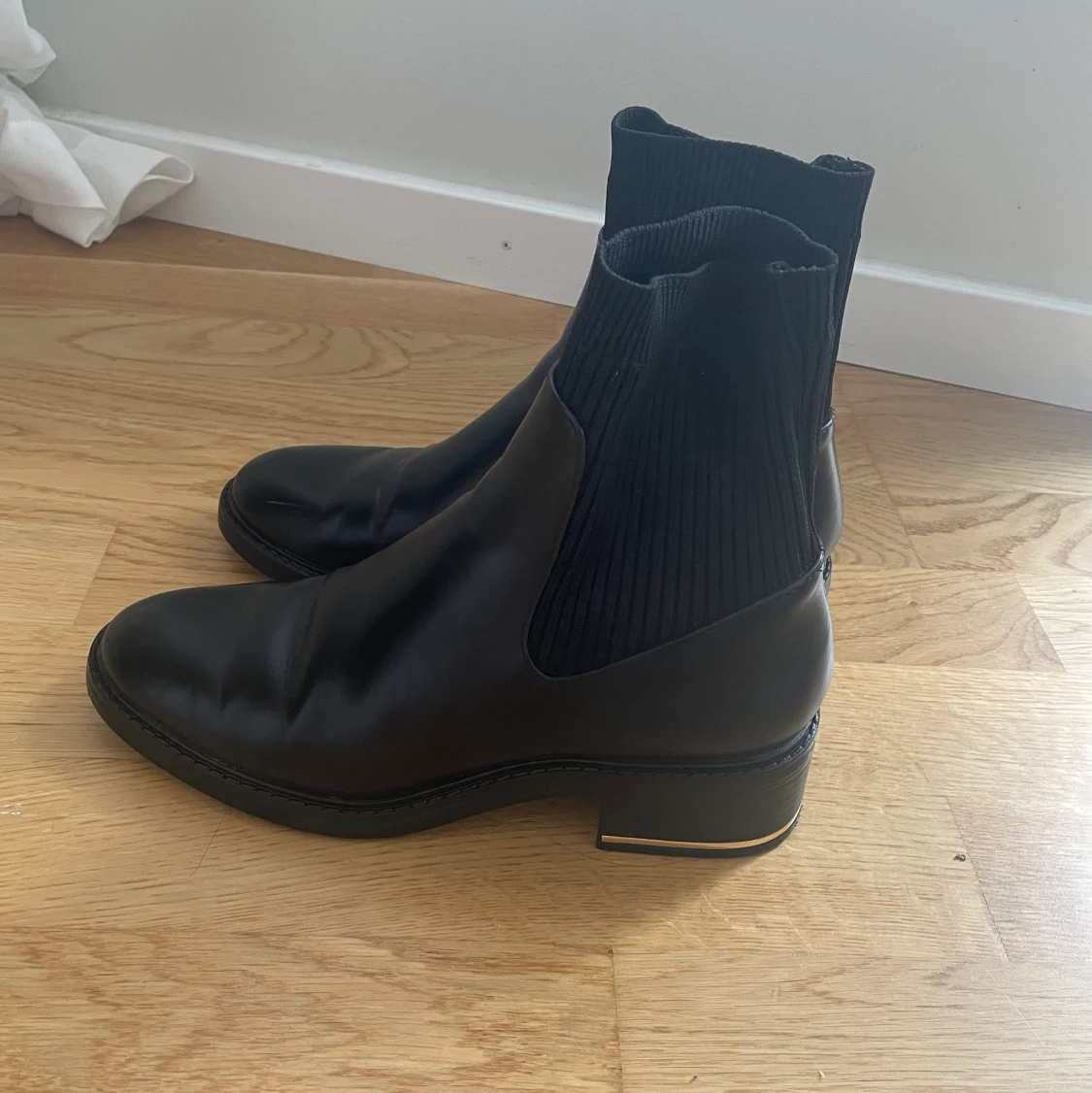 Svarta boots från Zara  - 91