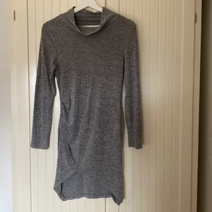 Klänning - Klänning köpt i london i storlek S