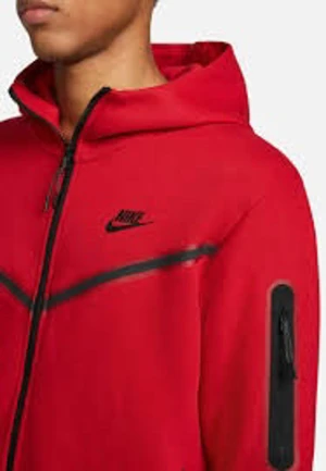 Röd nike tech fleece - storlek : 12-15 år ( XS/S ) oskadad, kan mötas upp malmö arlöv lund snabb affär - diskutera pris