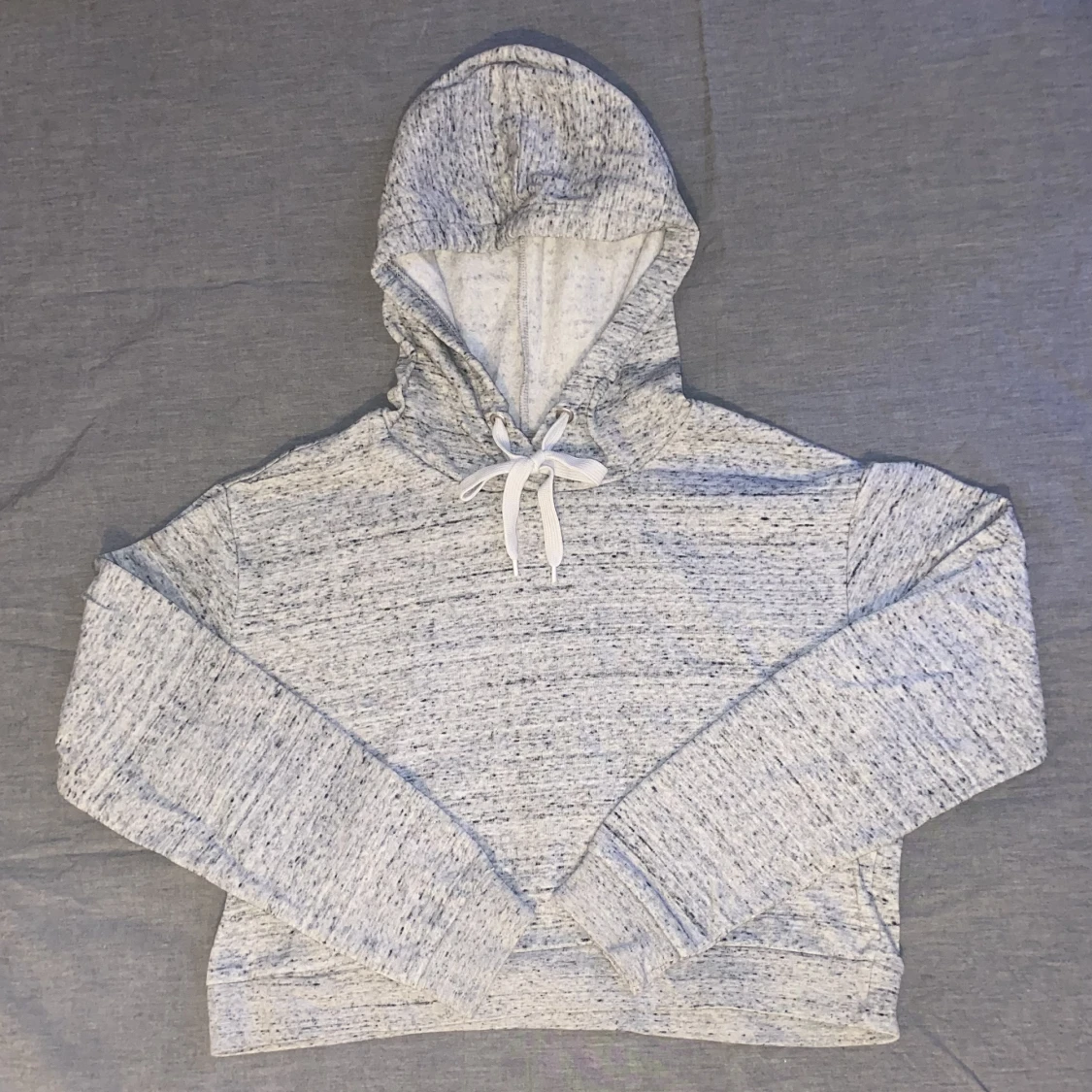 Croppad hoodie