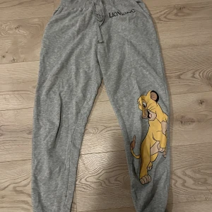 Mjukisbyxor  - Använda, fint skick