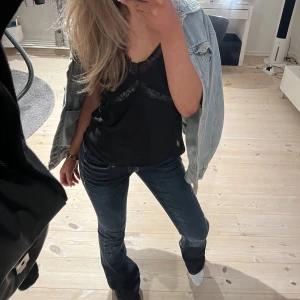 Jeans - Jeans från Crocker! Midjemått 84, innerbenslängd 79