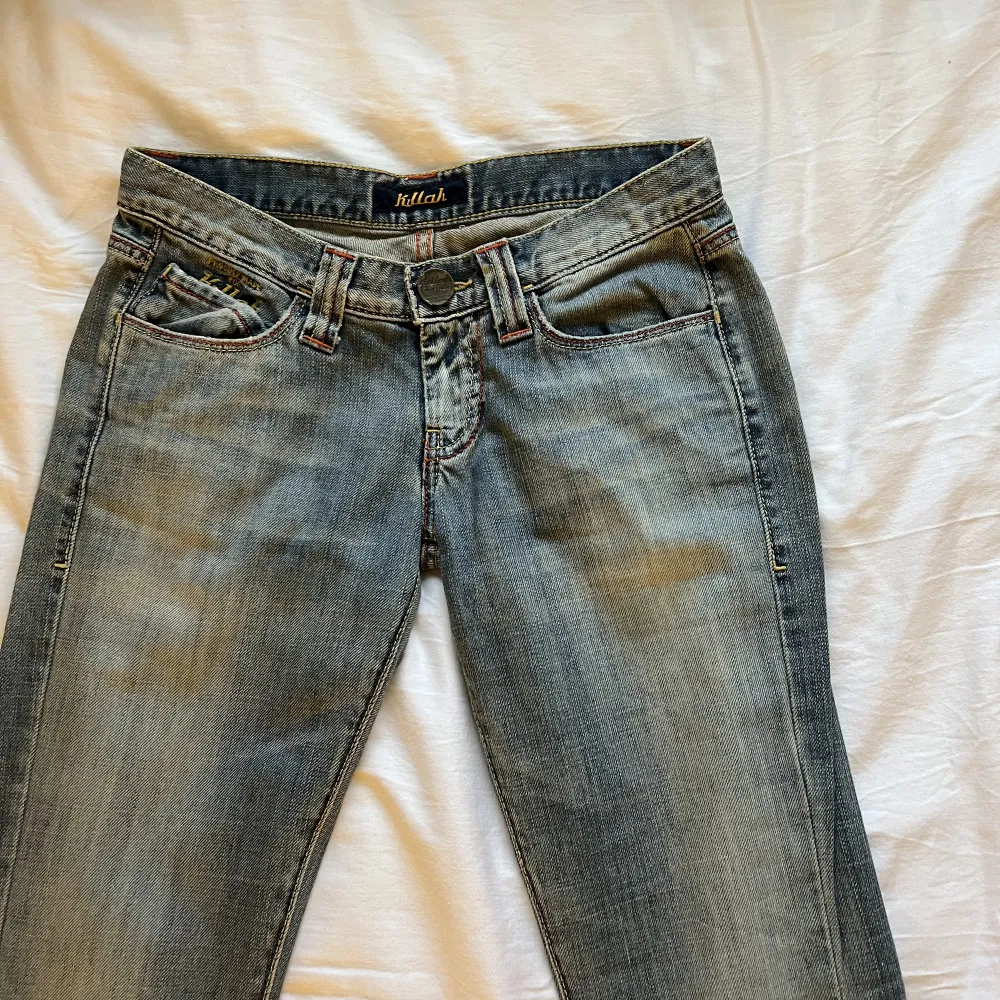Såååå snygga lågmidjade jeans som tyvärr va försmå 💔💔💔💔😭. Jeans & Byxor.