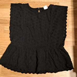 T-shirts - Ny fin ursvängd T-shirts