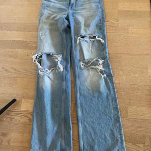 Slitna jeans från Zara  