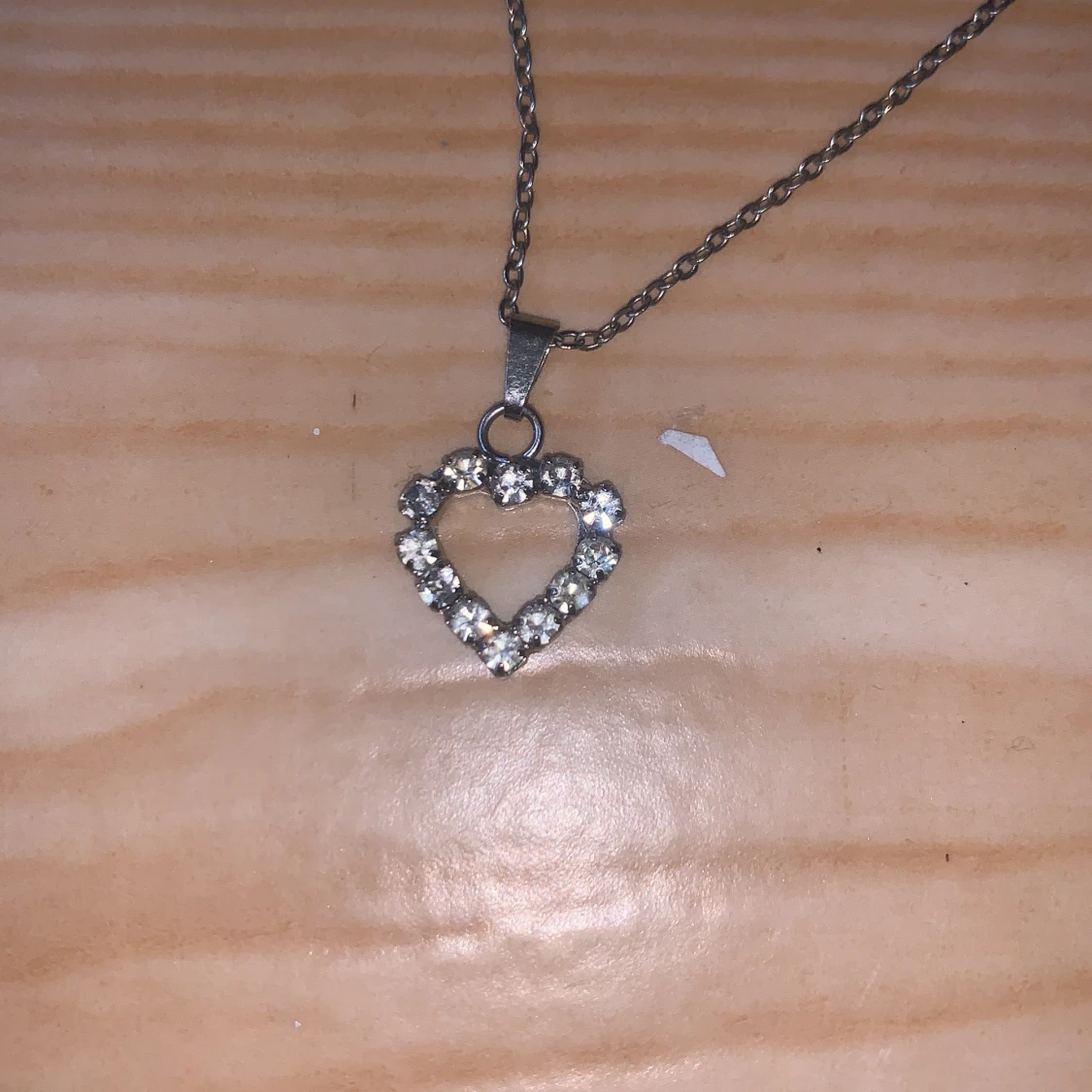 3 gulliga halsband  - 90