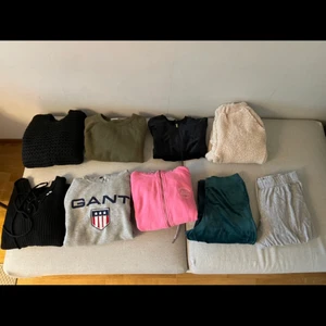 Allt för 450kr - Säljer dessa tillsammans. Blandat med stickat, yogapants/mjukis/hoodies osv. Storlek M, har knappt anvönd majoriteten och resterande har bra/okey skick. Finns att hämta i Järfälla och postar även! Köparen står för frakten (spårbar frakt). 🌺