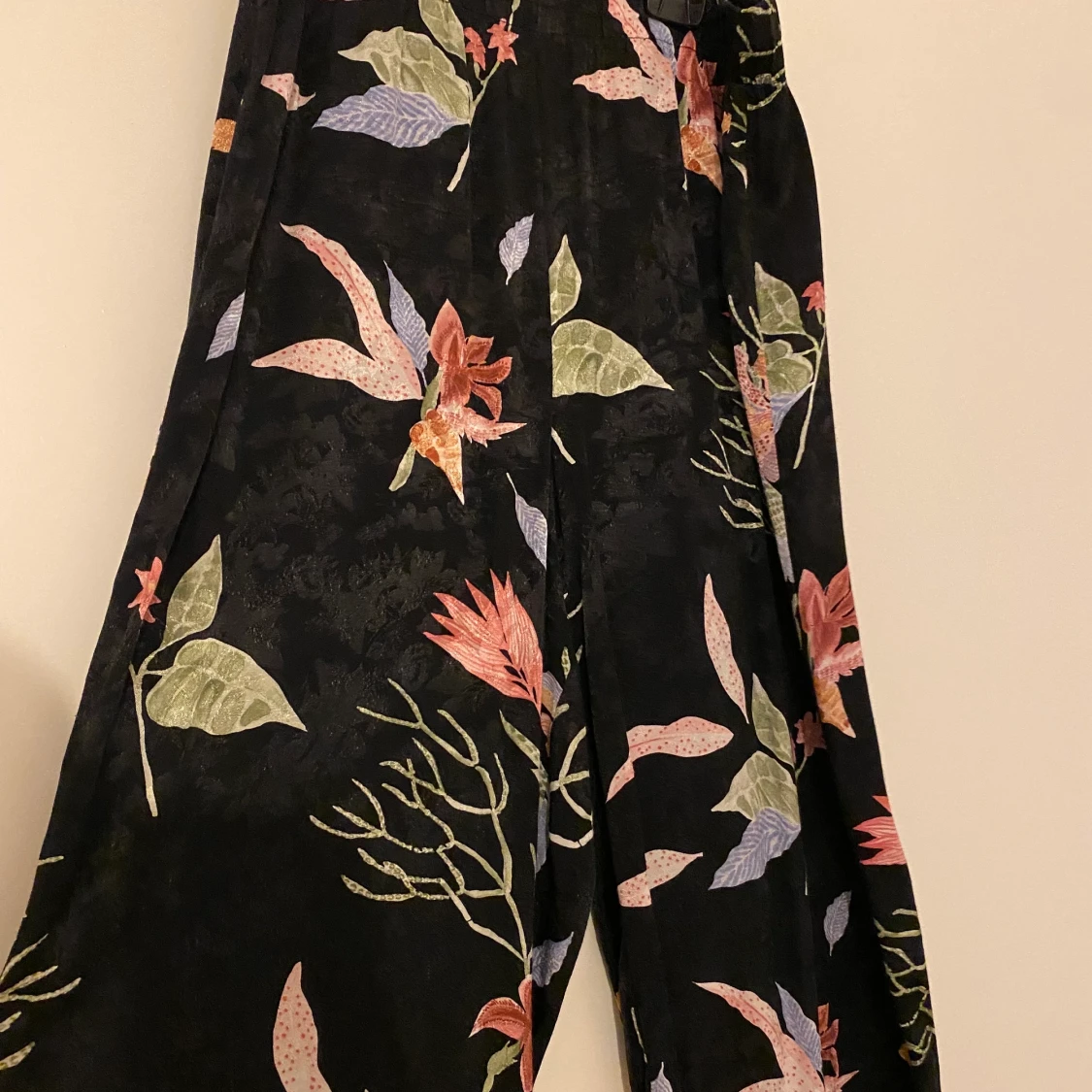 Blommiga byxor  - 90