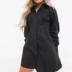 missguided - lånade bilder pga av att jag växt ur den, väldigt fin skjortklänning💞