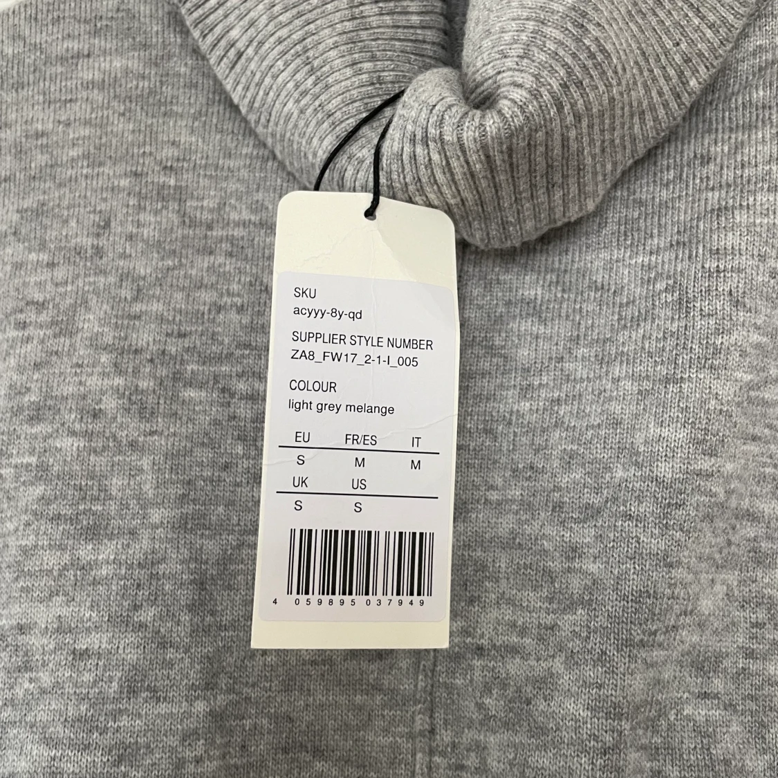 Stickad med slits - 91