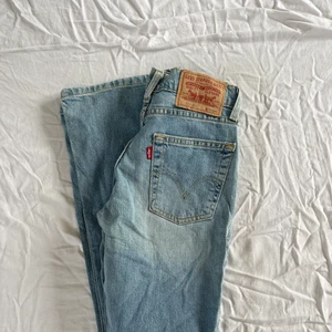 levis  - levis jeans 