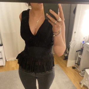 Topp - Så fin tröja med mycket texturer! 