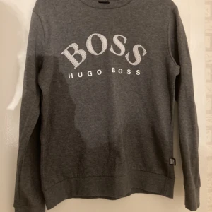 Boss strl m 250kr - Boss m