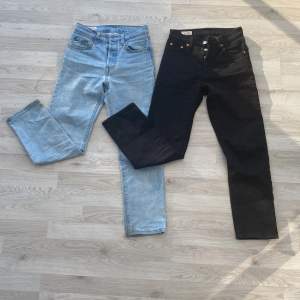 Hej, jag säljer två par trendiga Levi’s 501 jeans. Kvaliten är 9/10 på båda jeansen. 350kr/st och 650kr för båda.