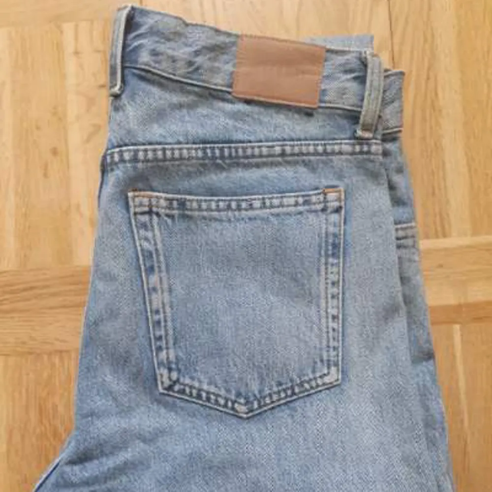 Blå Weekday jeans modell Barrell. Jeans & Byxor.