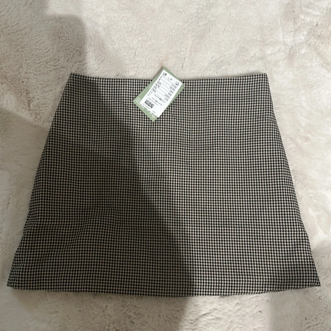 Fin A skuren kjol aldrig använd