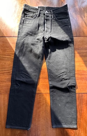 Acne Studios 1996 jeans - Acne Studios 1996 jeans  Storlek: 28/30 Skick: Nyskick Färg: Svart