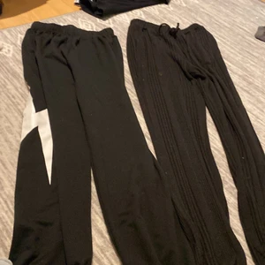 Mjukisbyxor - Mjukisbyxor storlek xxs köpte från shein säljer pga av de it används original pris ca 200 kr sammanlagt 