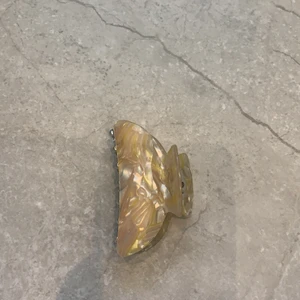 Jätte fin hårklämma - Nästan aldrig använd och är i super bra skick 