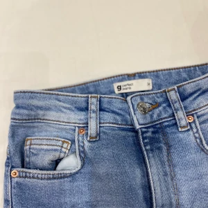 Jeans - Aldrig använda , tajta jeans o storlek 34  Frakt tillkommer 🌸