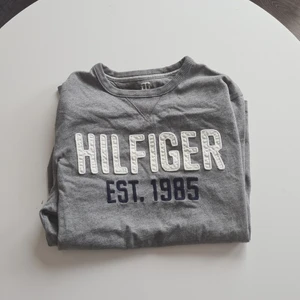 Tommy hilfiger tröja - Bra skick 
