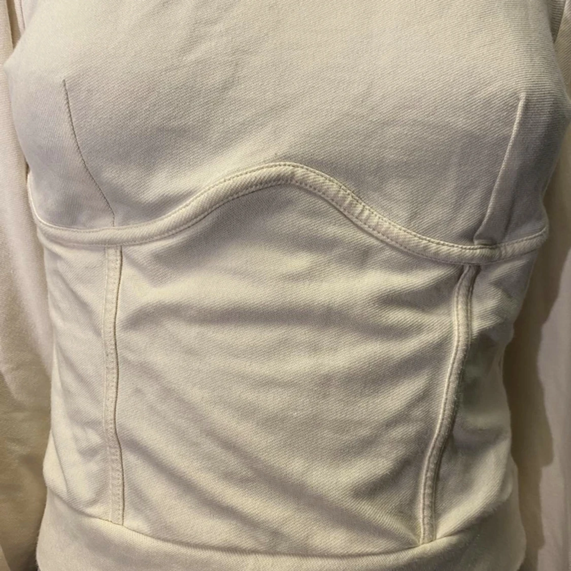 Korsettliknande tröja - 90