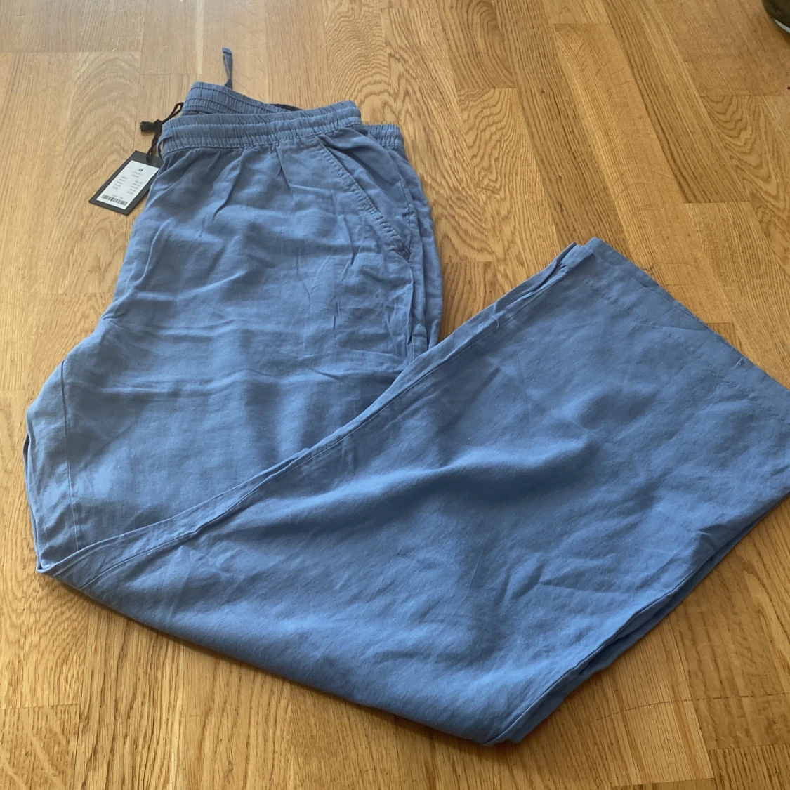 Helt nya linnebyxor strl medium 