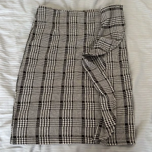 Kjol - Kjol från Bubbleroom. Nyskick.