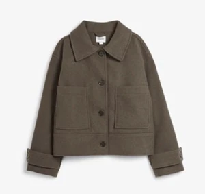 Brun kappa Kappahl strl M - Jättefint skick, knappt använd! Strl M men passar absolut xs/S🫶🏼🫶🏼