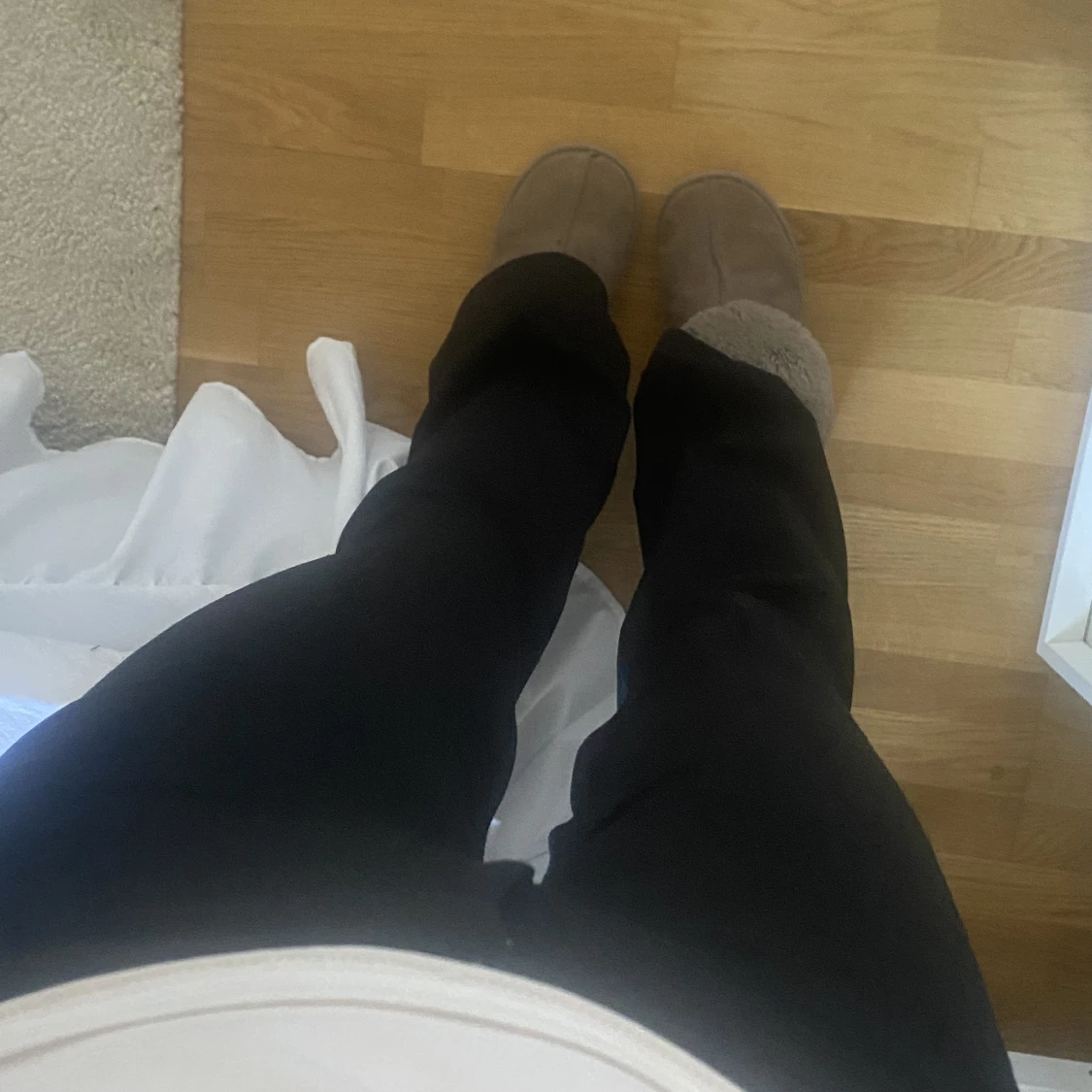 Låg midjade svarta kostymbyxor - 90