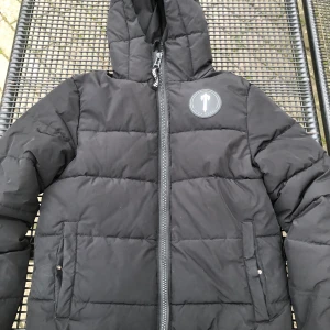 Trapstar jacka - Trapstar jacka andvänd i 5-7 dagar