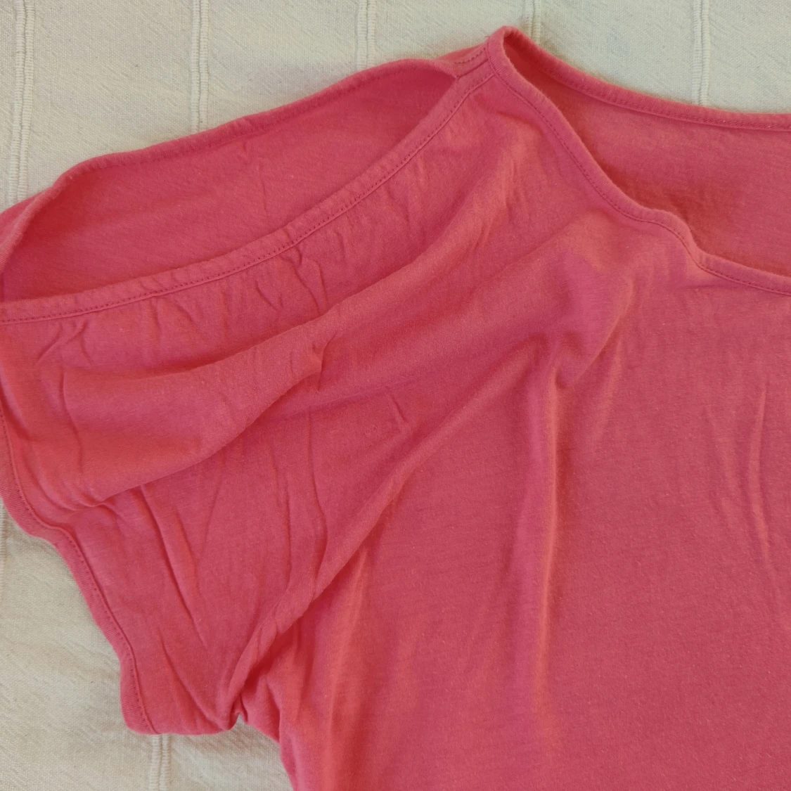 Rosa cut out y2k topp/t-shirt, storlek 36 - 2