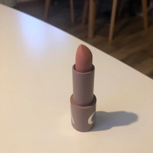 Läppstift  - Helt oanvänt läppstift från caia i färgen candy rush.