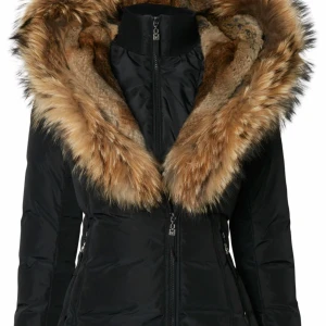 Vinter Jacka äkta päls  - Hollies jacka  Äkta päls  Stl 36 