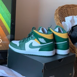 Jordan’s 1 high  - Jordan’s 1 storlek 44/45 helt nya 