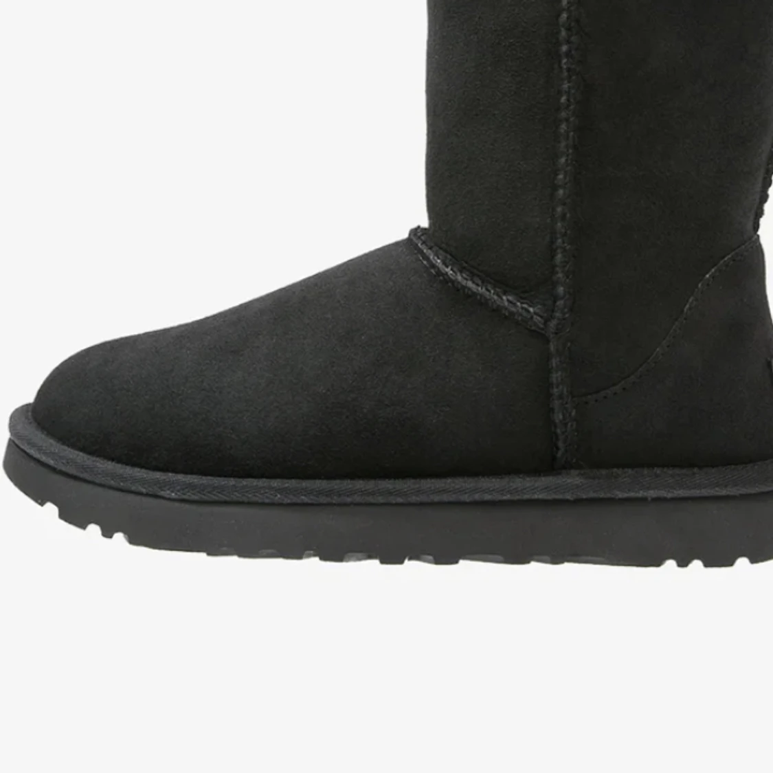 UGG  - 90