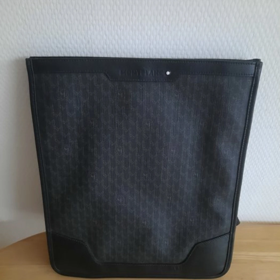 Montblanc axelremsväska