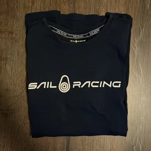 Oldscool sailracing tshirt - Använd men helt ok skick 7/10 Marinblå