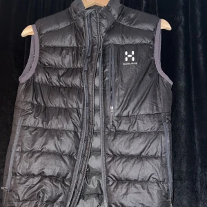 Väst - Lånad bild!! Säljer min haglöfs väst som ny! Pris kan diskuteras 