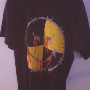 vlone tee - Vlone X Asap Rocky Testing “Fuck Testing More Cheating” Tee ●Size Medium●Cond 9/10● passar även som L om man vill ha den lite tajtare än vanlig M !250 + frakt!