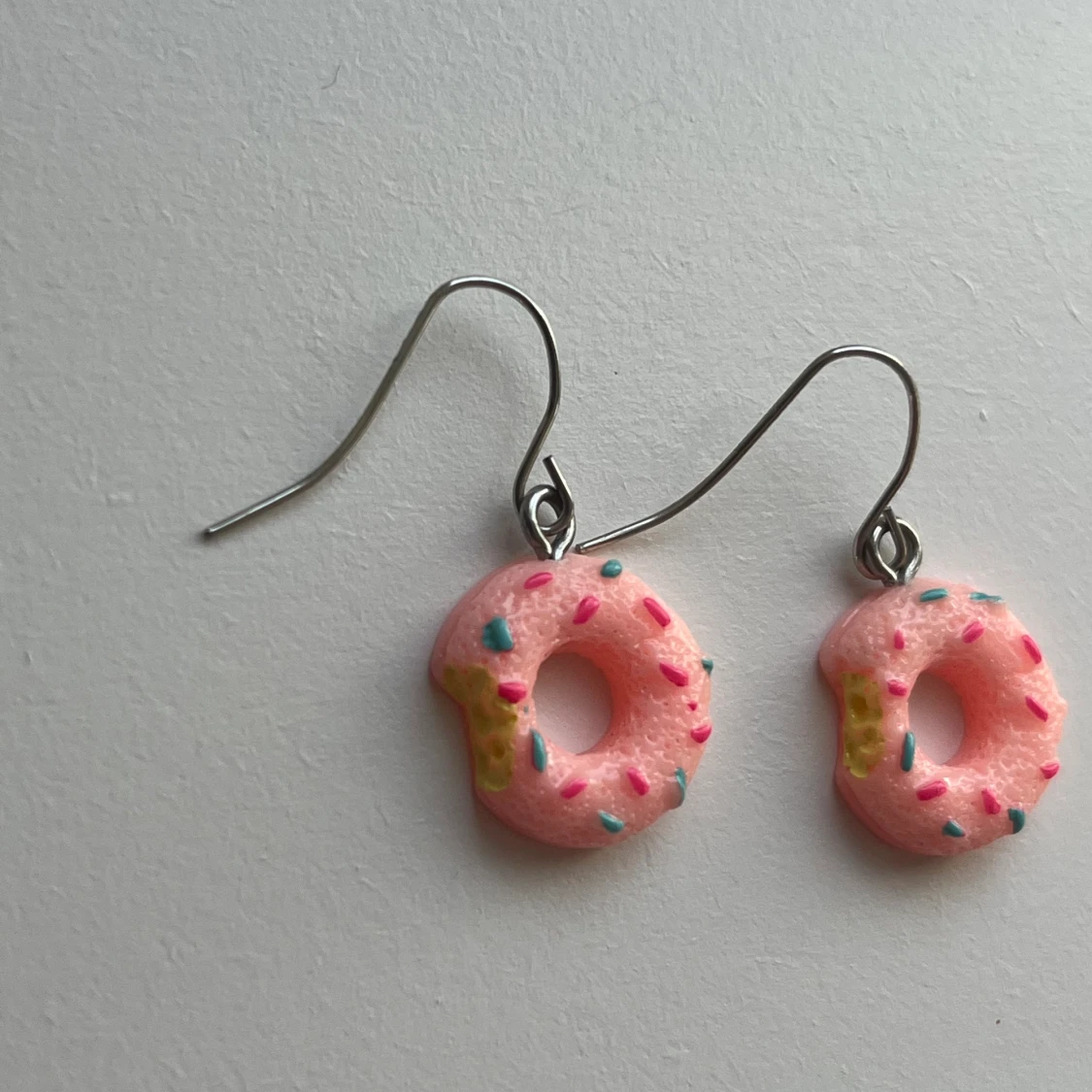 Fina munköronhängen - 90