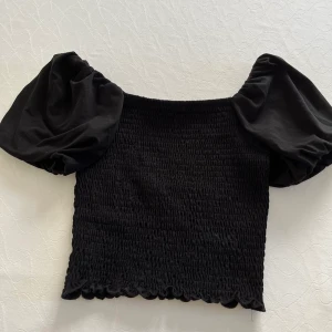 Söt topp - Topp ifrån Gina i nyskick! Skriv gärna vid frågor :) 