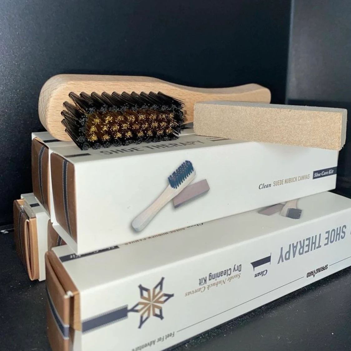 Borste och mocha kloss