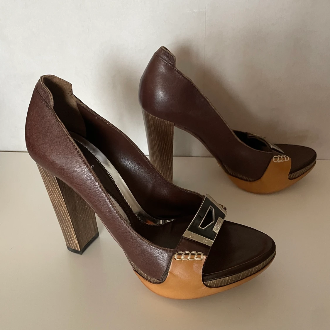 Baldinini högklackat Strl 381/2 nyskick - 90