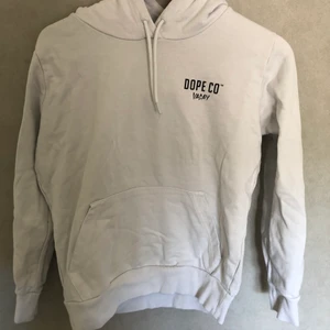 Dope Hoodie  - Dope Hoodie i strl38 i nyskick lite skrynklig bara! 